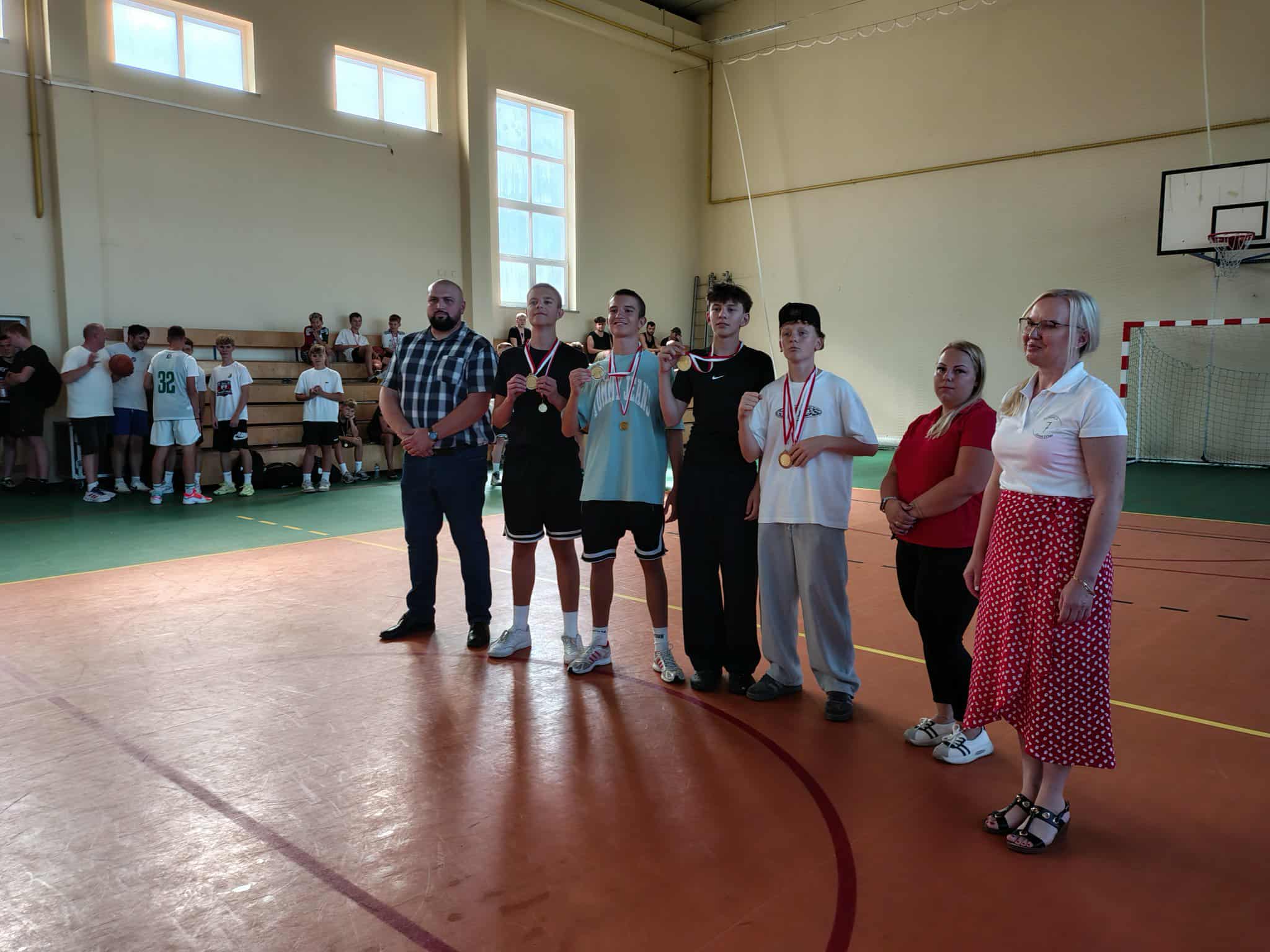Galeria 2 – 3